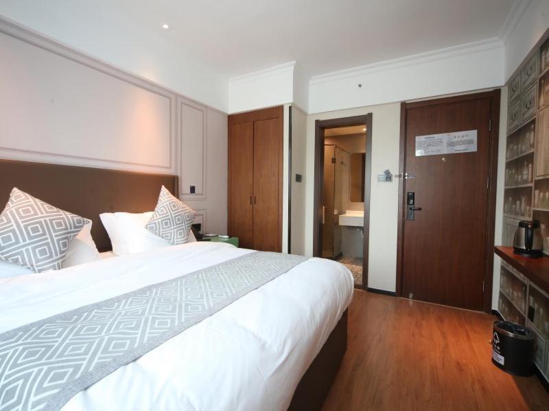 Gma Hotel Shanghai Wuning Road Zhenping Road Metro Station Zewnętrze zdjęcie