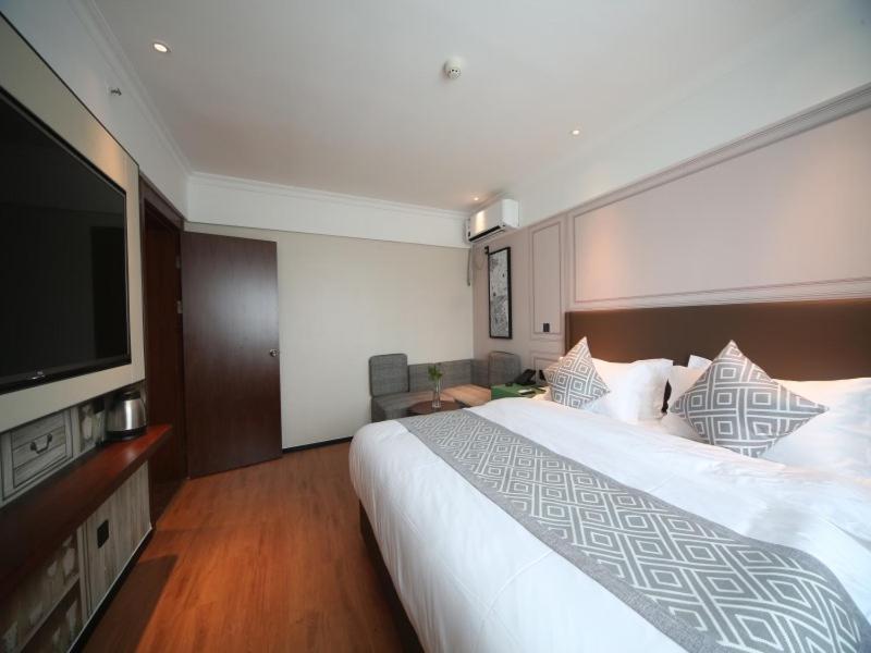 Gma Hotel Shanghai Wuning Road Zhenping Road Metro Station Zewnętrze zdjęcie
