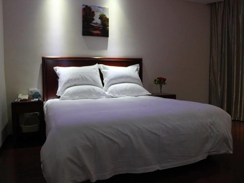 Gma Hotel Shanghai Wuning Road Zhenping Road Metro Station Zewnętrze zdjęcie